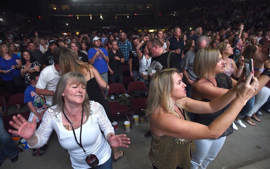 Daughtry fans